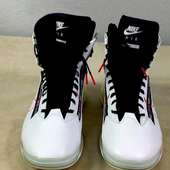 The Nike Air Max 720 Saturn White Black Red Sz 11 - Picture 4 of 15